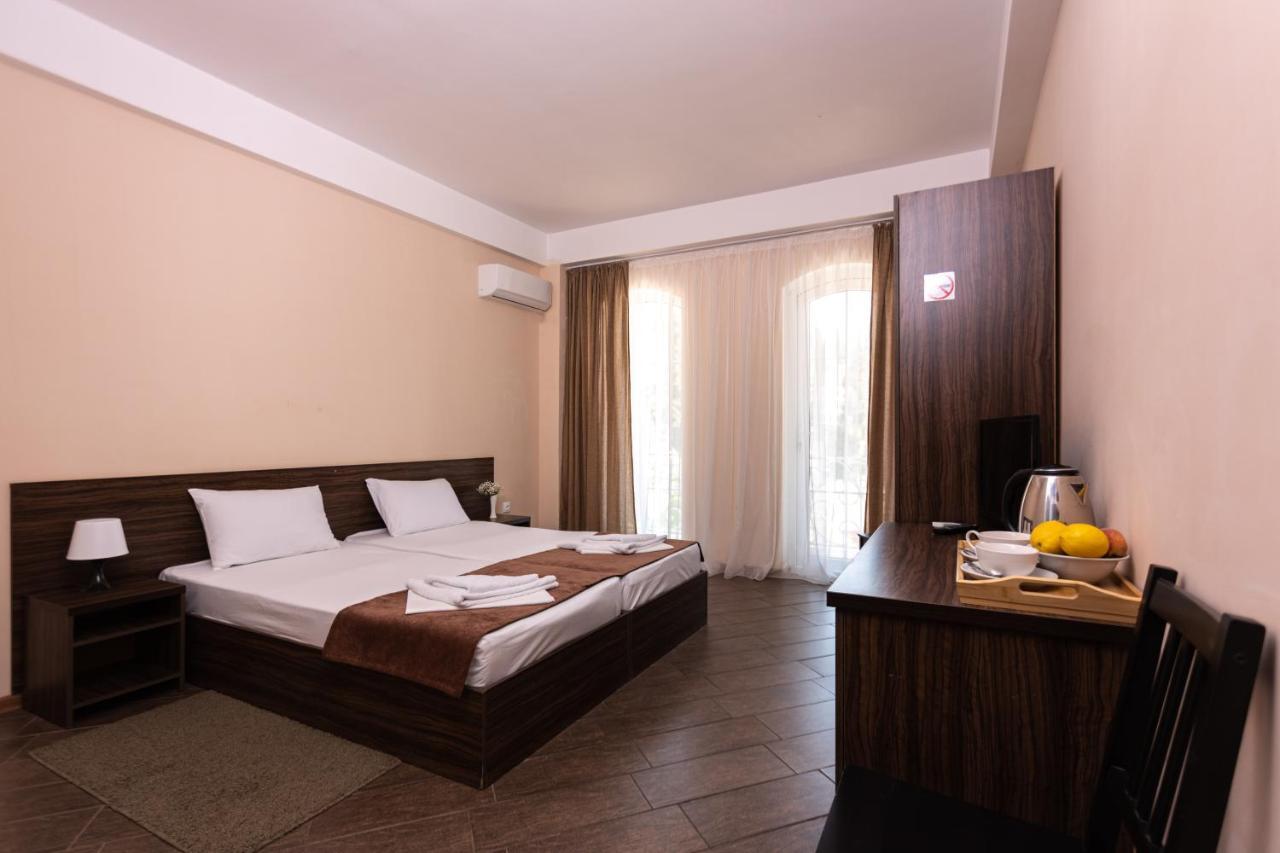 Hotel Nikopoli On Vodopadnaya 21А New Athos Zewnętrze zdjęcie