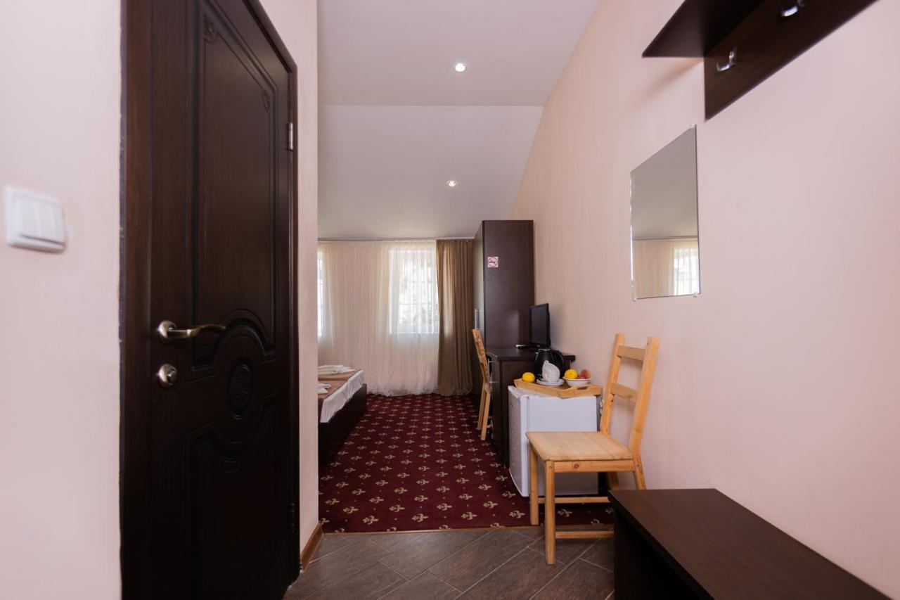 Hotel Nikopoli On Vodopadnaya 21А New Athos Zewnętrze zdjęcie