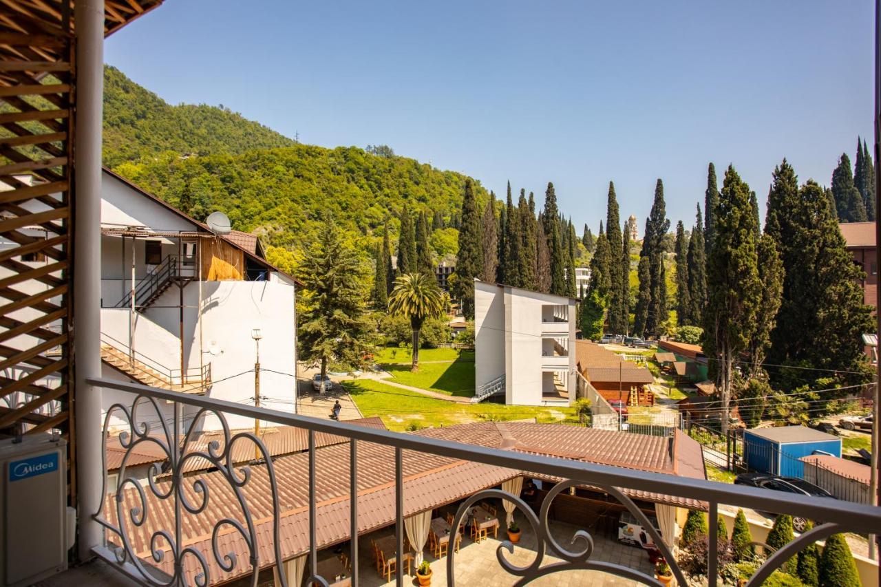 Hotel Nikopoli On Vodopadnaya 21А New Athos Zewnętrze zdjęcie
