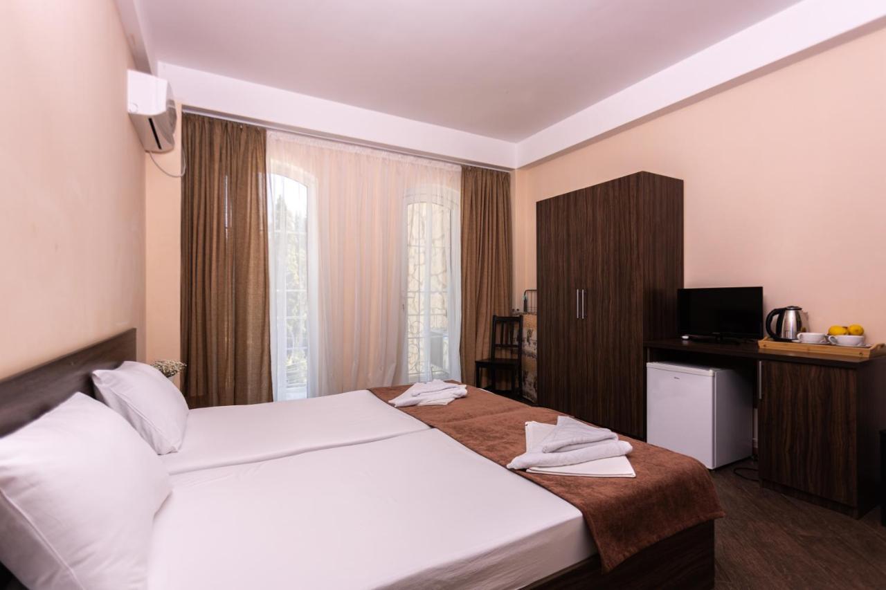 Hotel Nikopoli On Vodopadnaya 21А New Athos Zewnętrze zdjęcie