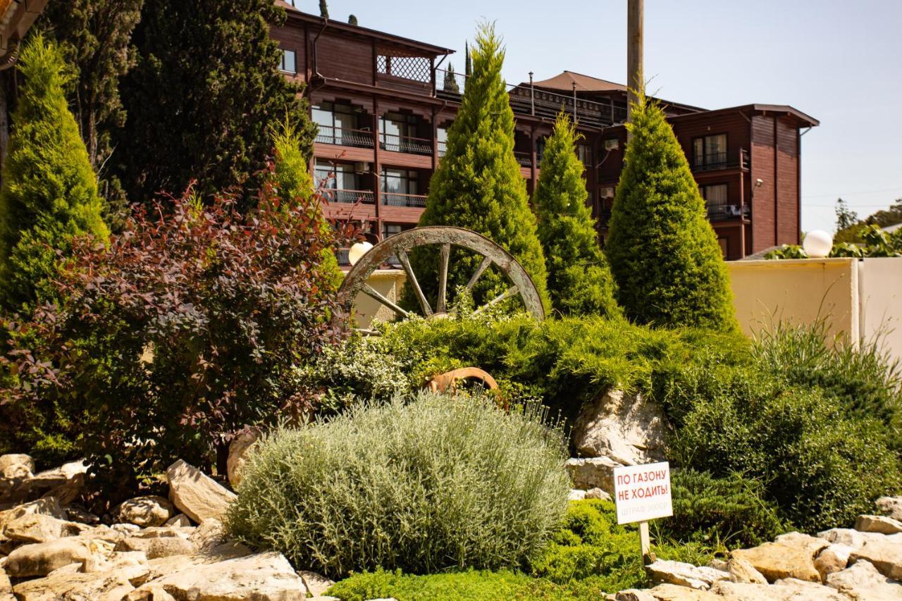 Hotel Nikopoli On Vodopadnaya 21А New Athos Zewnętrze zdjęcie